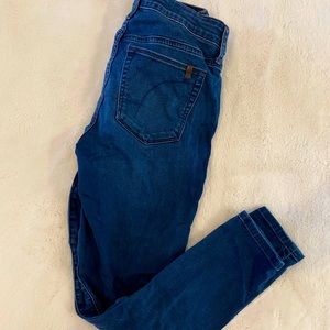Joe’s Denim dark wash low-rise skinny